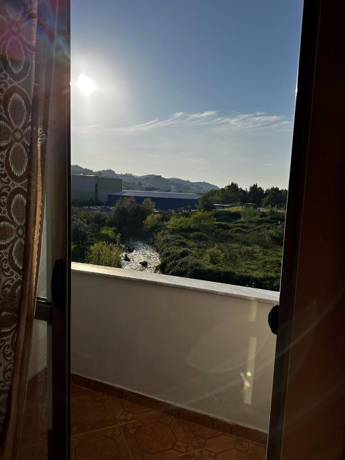 Sunny Riverside Tirana'S Oasis - Breakfast & Dinner Luaran gambar